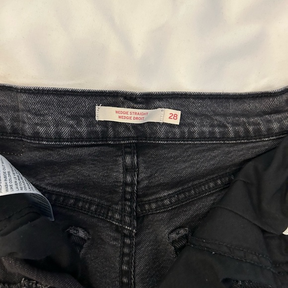 SOLD❗️Levi’s wedgie straight 28 washed black - Picture 4 of 12